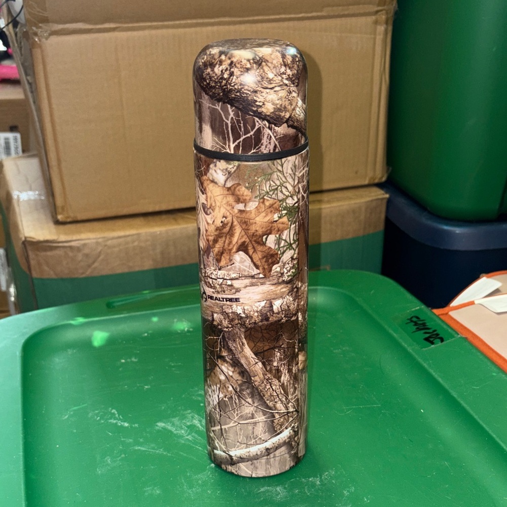 Camo Insulated stainless steel thermos